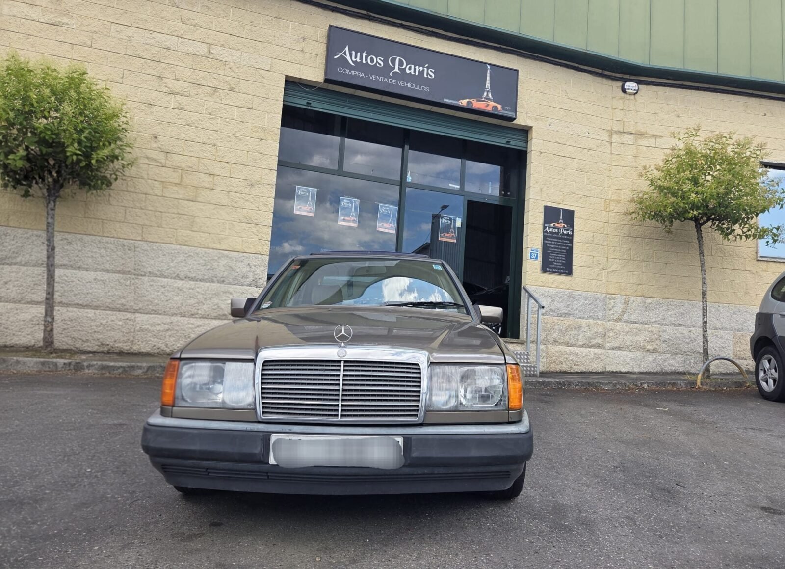 MERCEDES-BENZ 300D 3.0D 