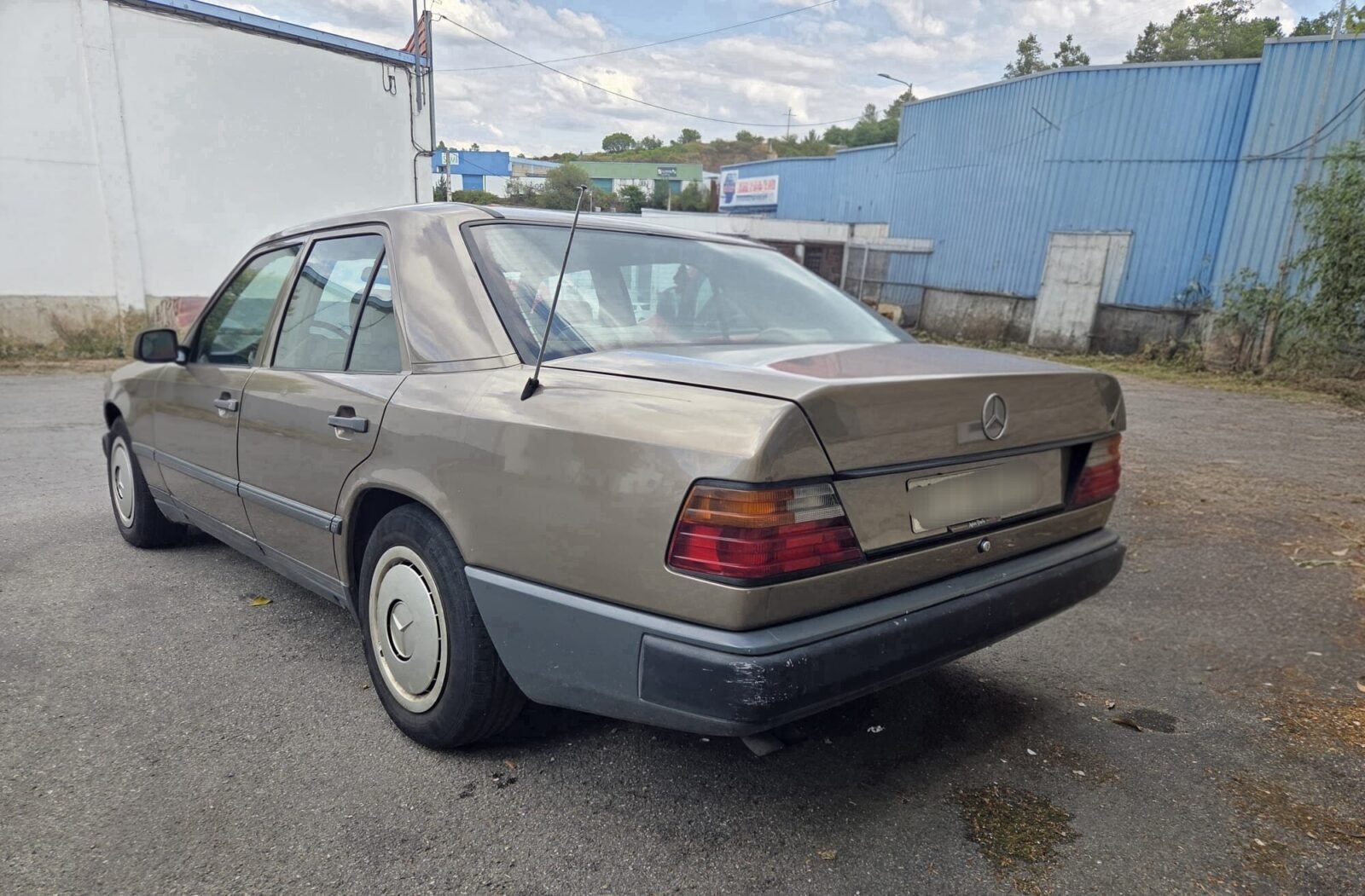 MERCEDES-BENZ 300D 3.0D 