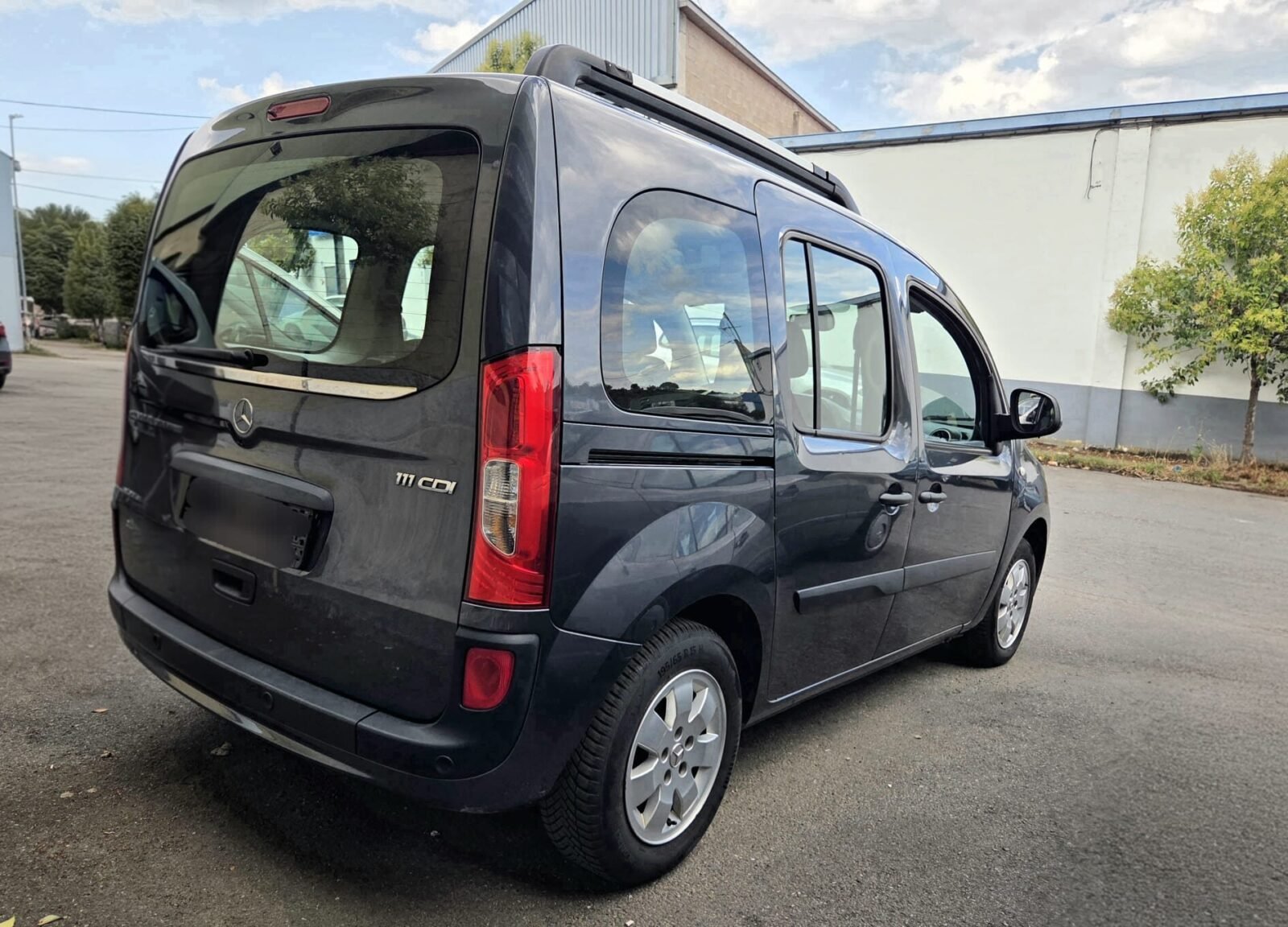 MERCEDES-BENZ CITAN 111