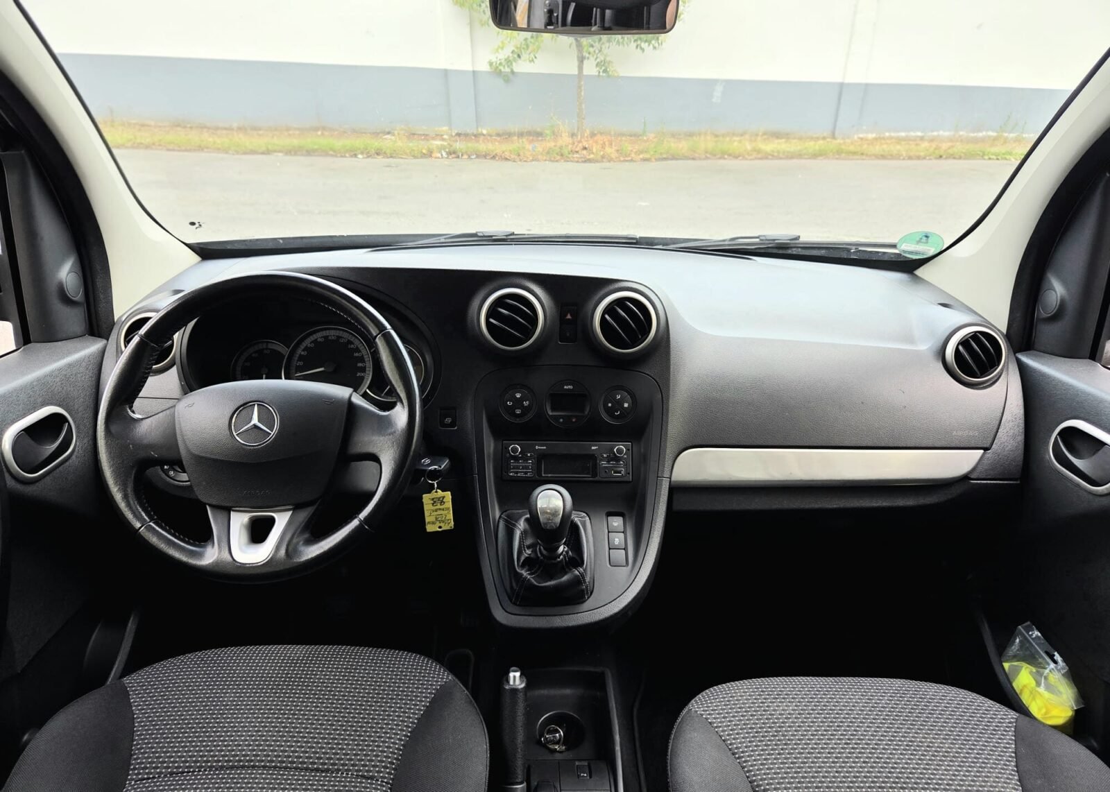 MERCEDES-BENZ CITAN 111